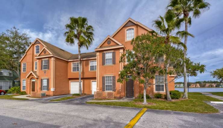 Updated condo in Westchase